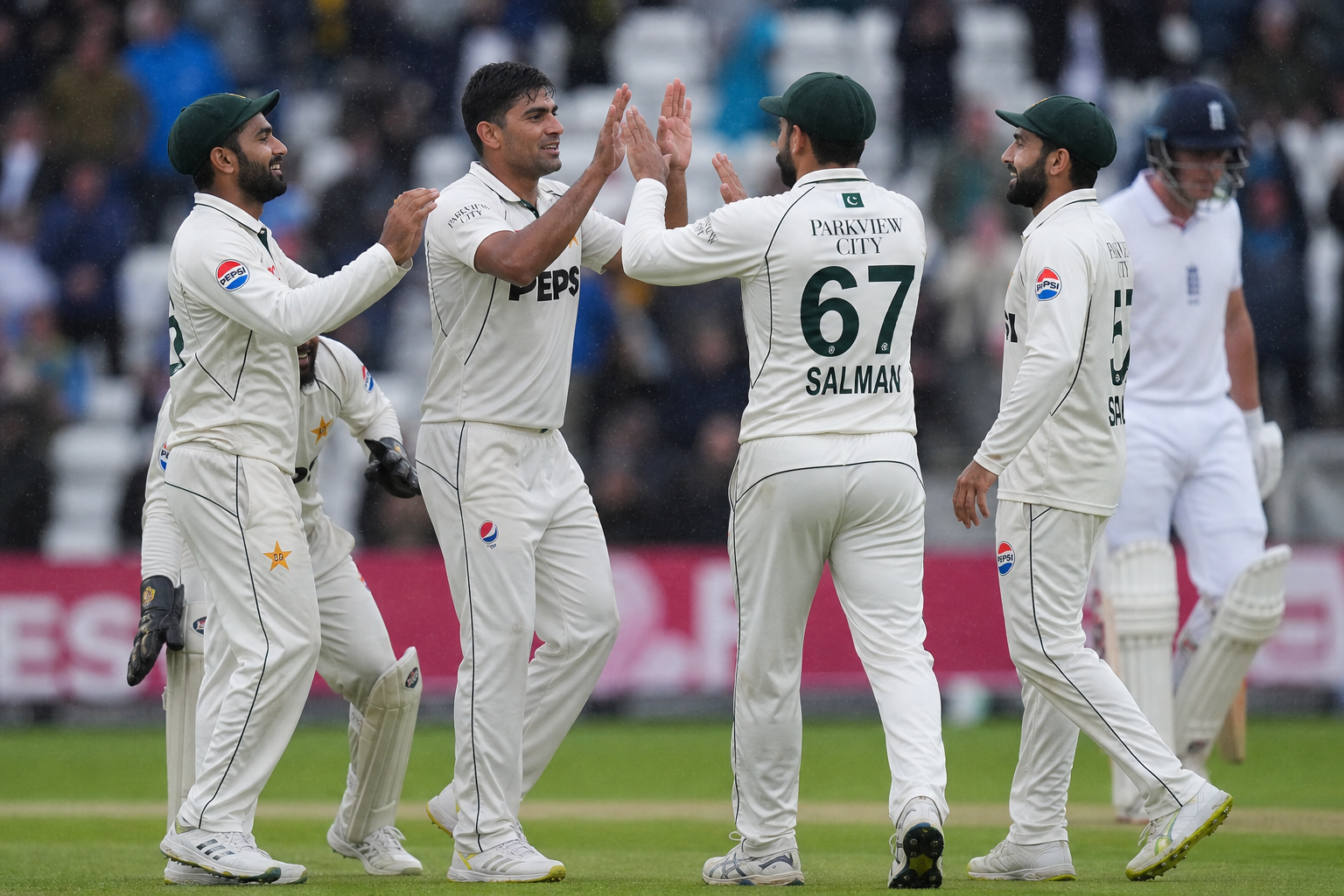 Pakistan bowlers take control on rain-hit opening day against England