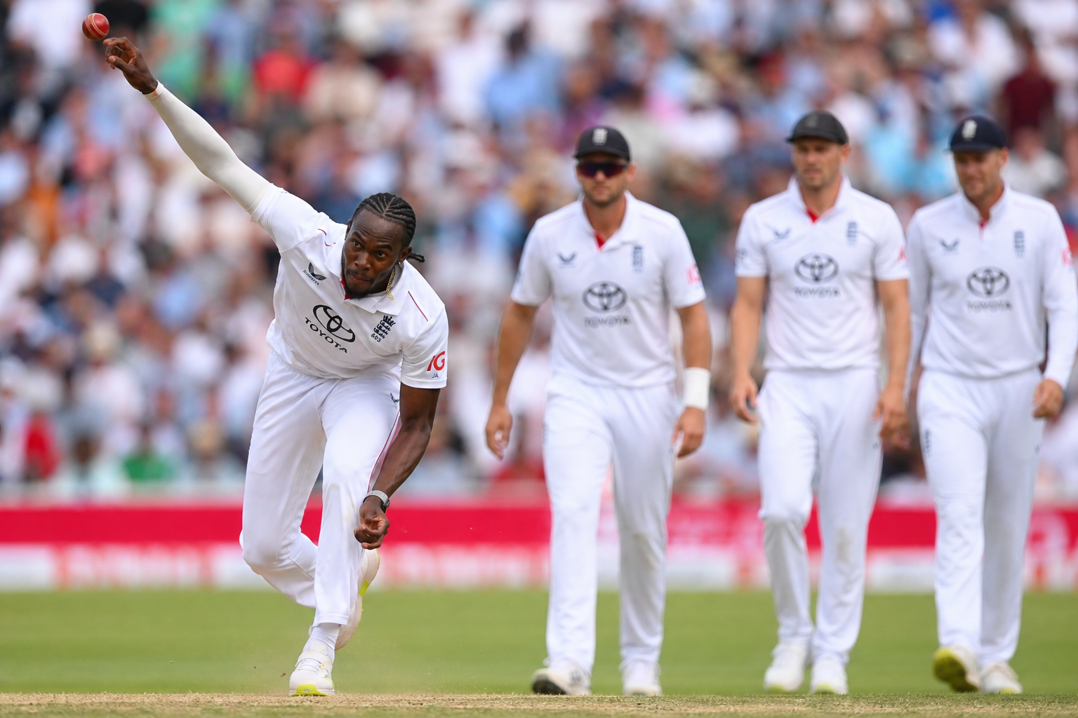 Jofra Archer welcomes England’s extra seam options in workload boost