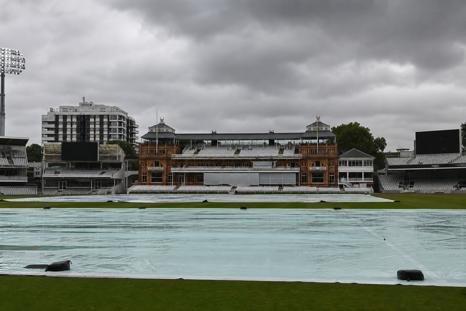 Rain delays England’s push for Pakistan series win